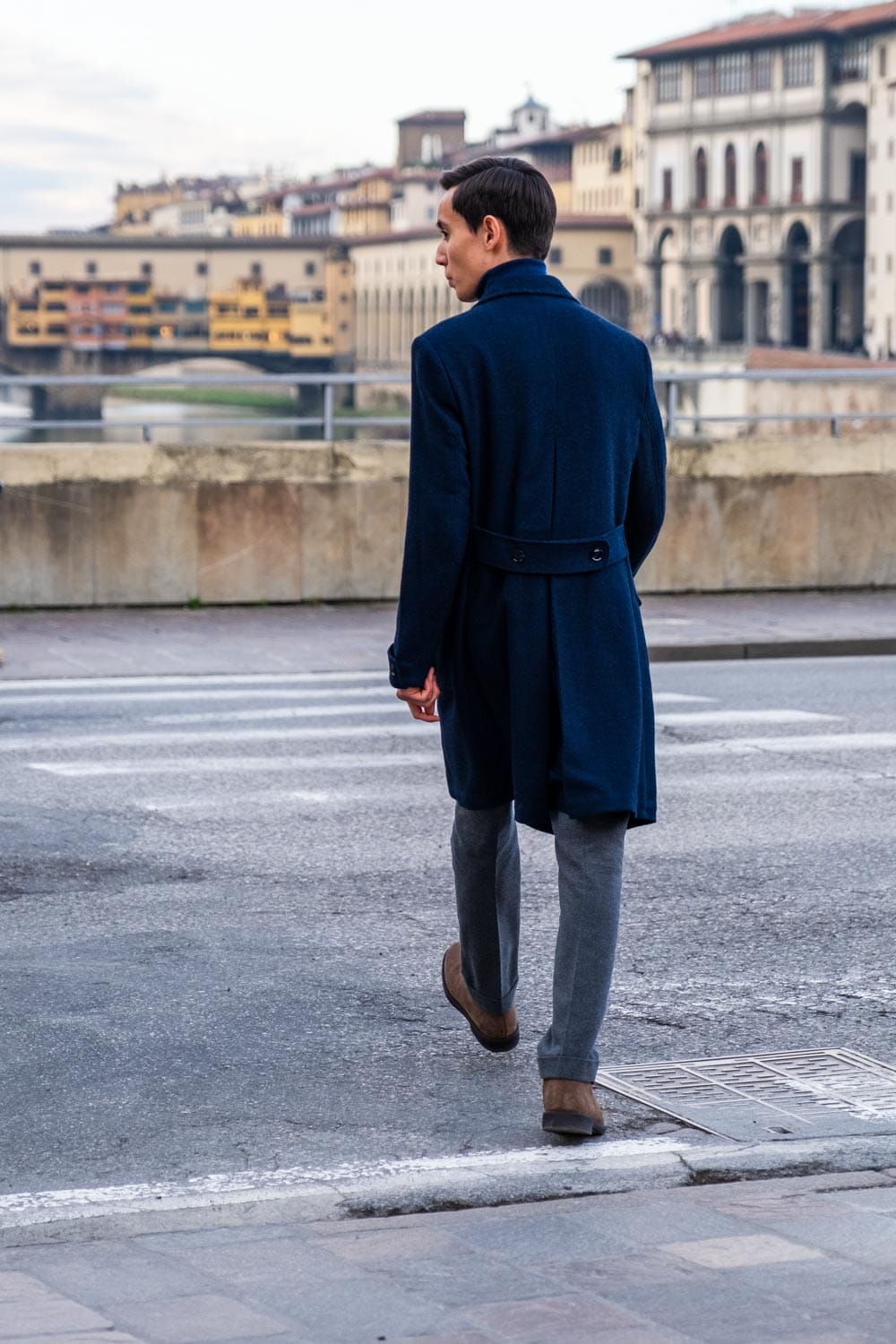 Polo Coat modern intepretiert mit blauen Fischgrät